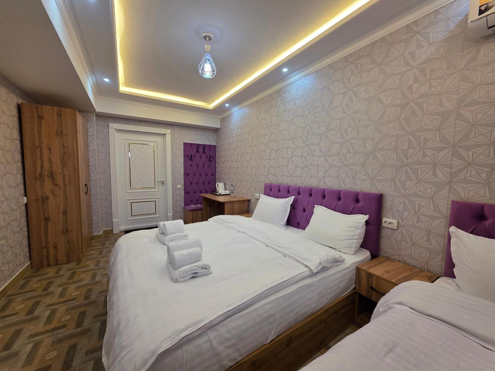 Samarkand Imron Hotel Exterior photo