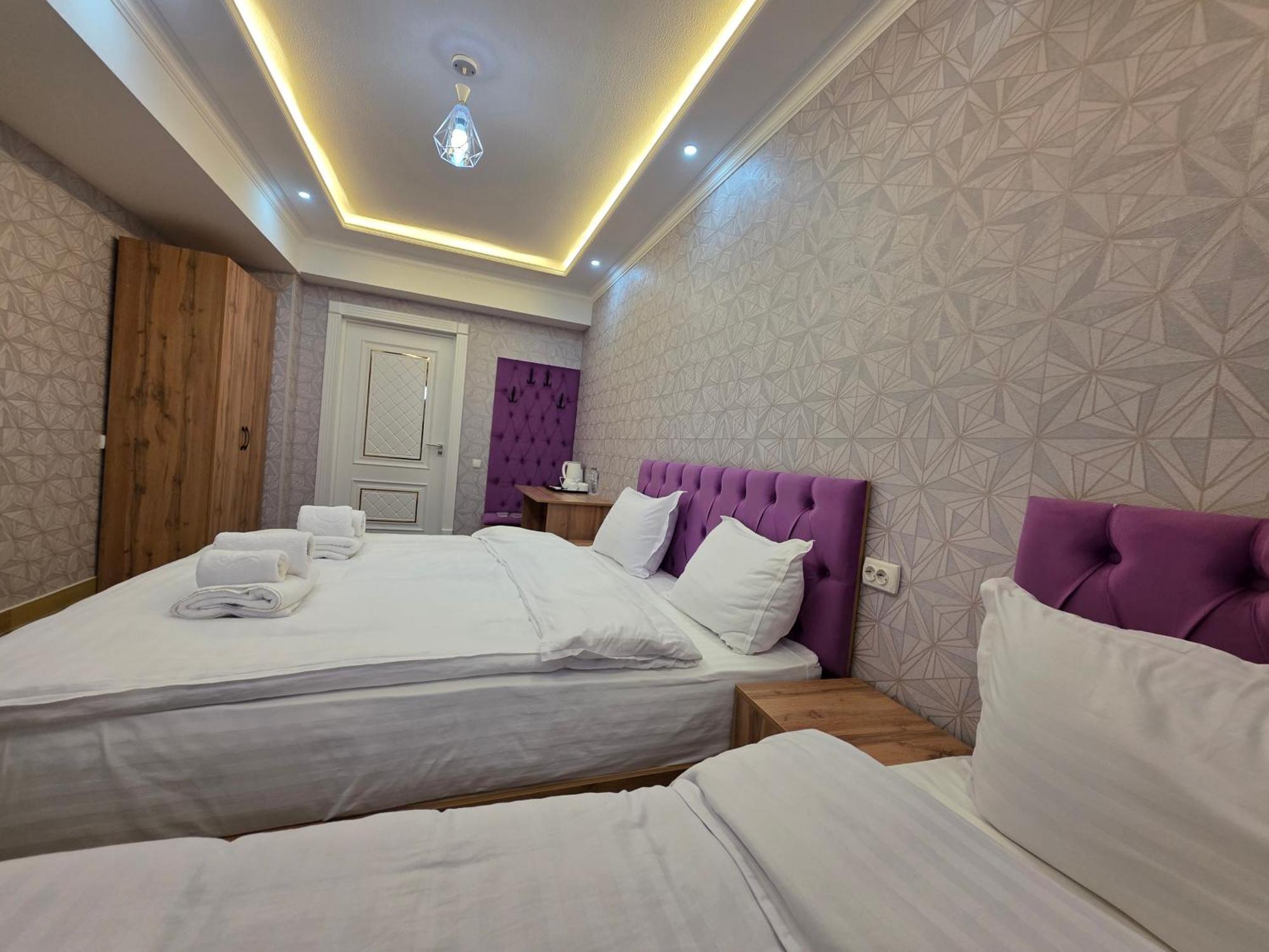 Samarkand Imron Hotel Exterior photo